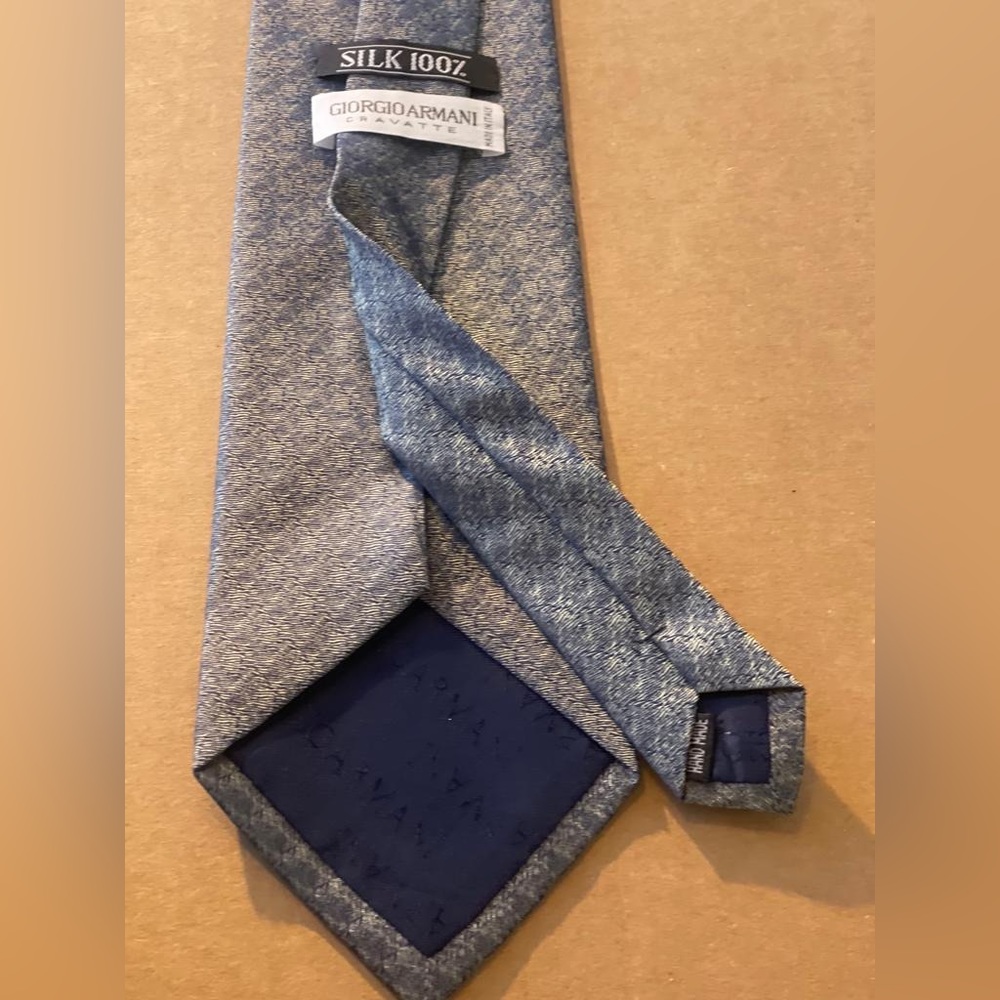 GIORGIO ARMANI 100% Silk Grayish Chromatic Men's Necktie Tie - Made in Italy